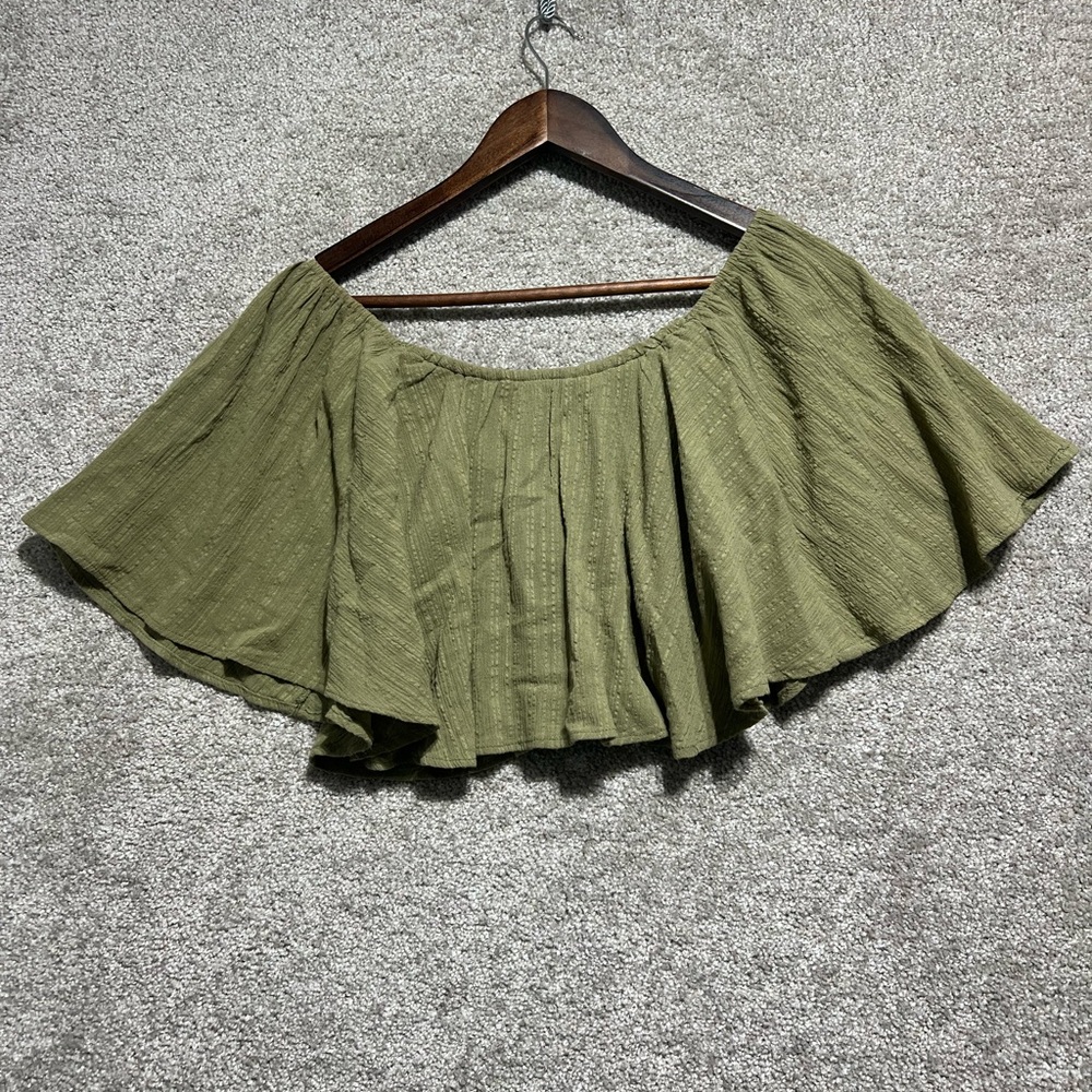 Moon River Anthropology Woman’s Green Cropped Top Blouse Size XS